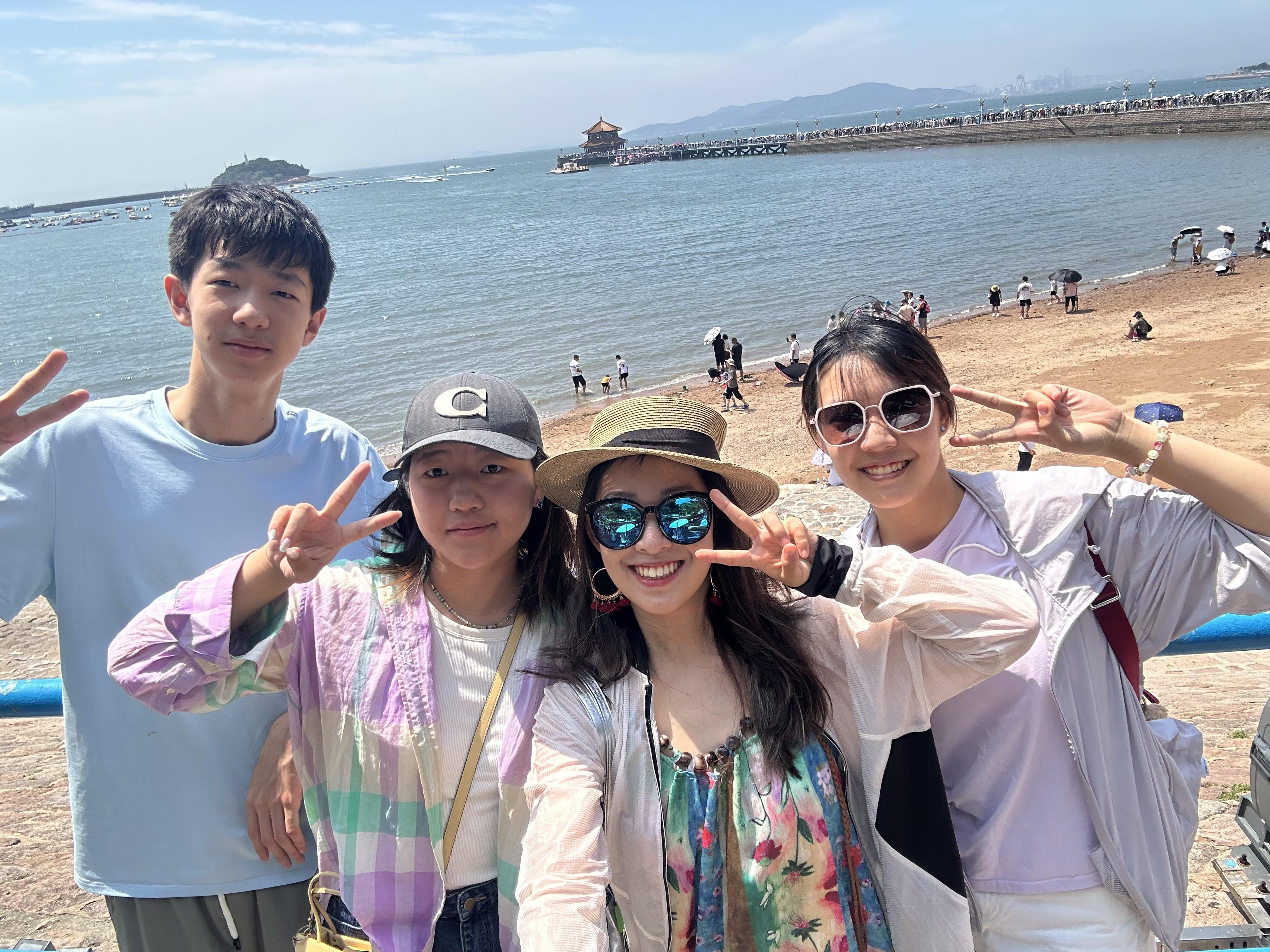 home-banner-background